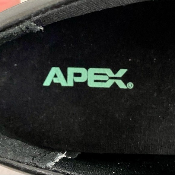 NEW Apex Robyn Petal Sneakers Women’s Size 9.5 Black Leather Cut Out Flowers - Picture 7 of 16